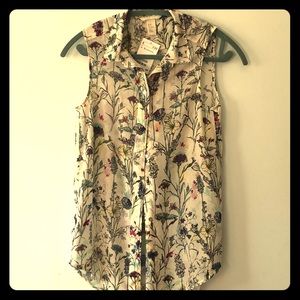 Flower Button down sleeveless blouse